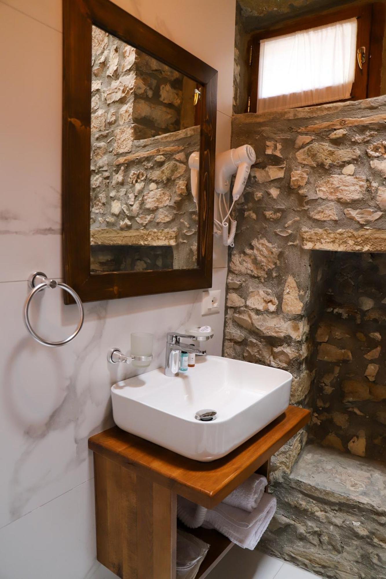 Koroni Boutique Hotel Berat Exterior foto